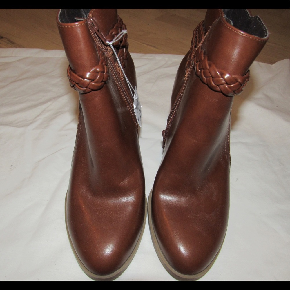 Booties - Picture 2 of 5